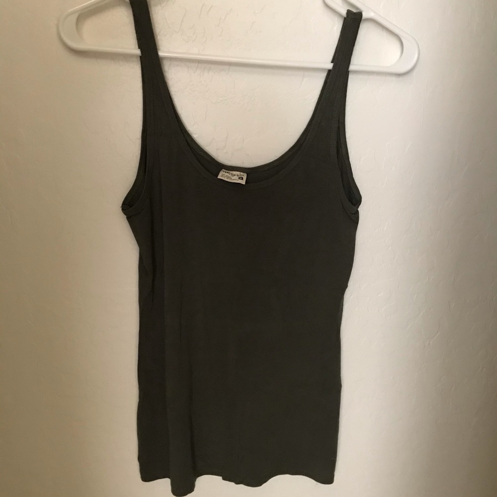 Essentials by Full Tilt, Size M, Olive Top